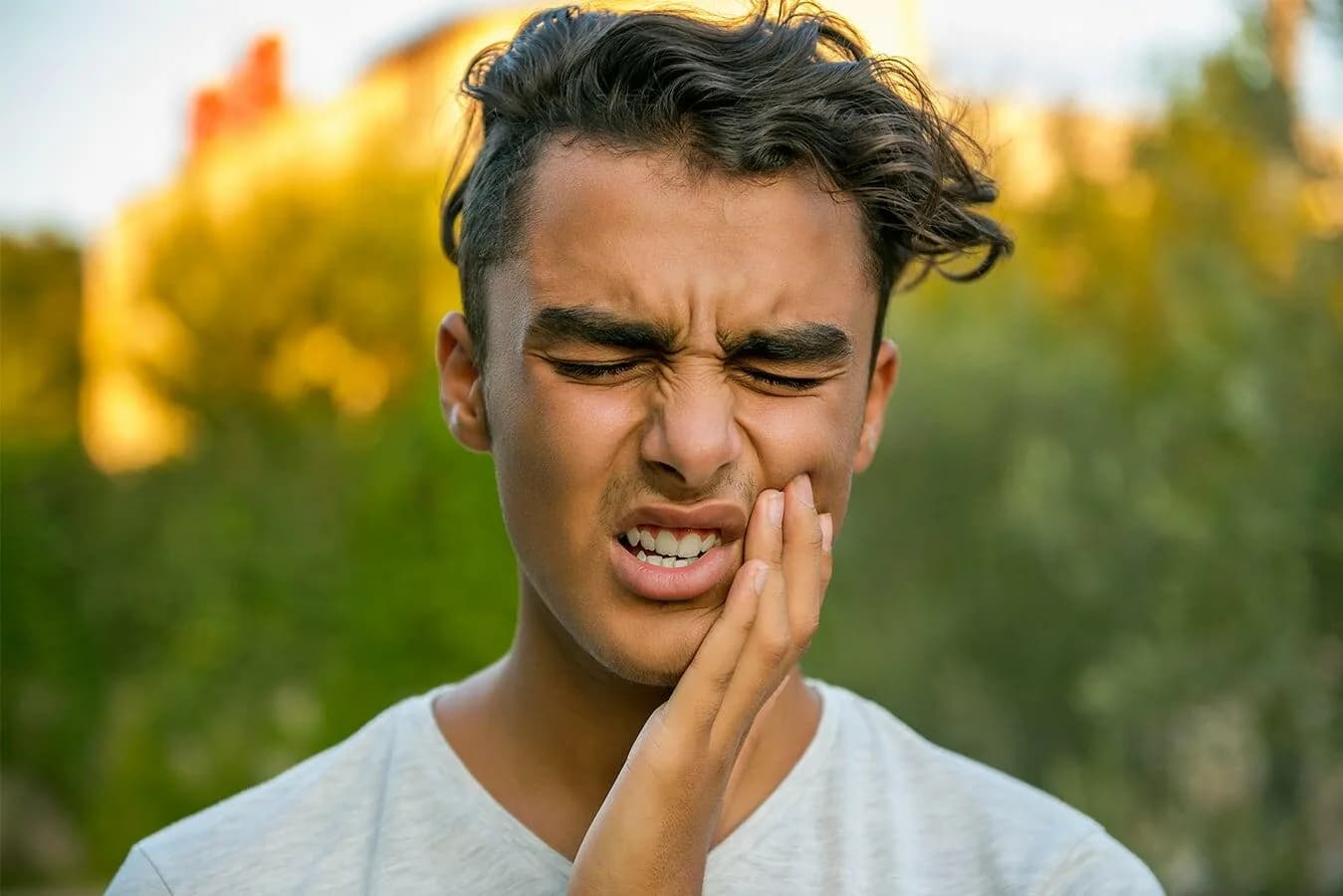 Root canal treatment and wisdom tooth extraction at Royal Oak Smiles